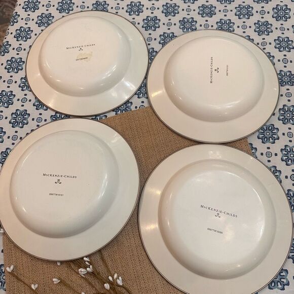 MacKenzie-Childs 4 Piece Pasta Bowl in Parchment Check Pattern - Picture 4 of 11